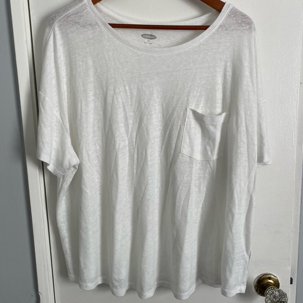 XXL old Navy White Cotton T-shirt